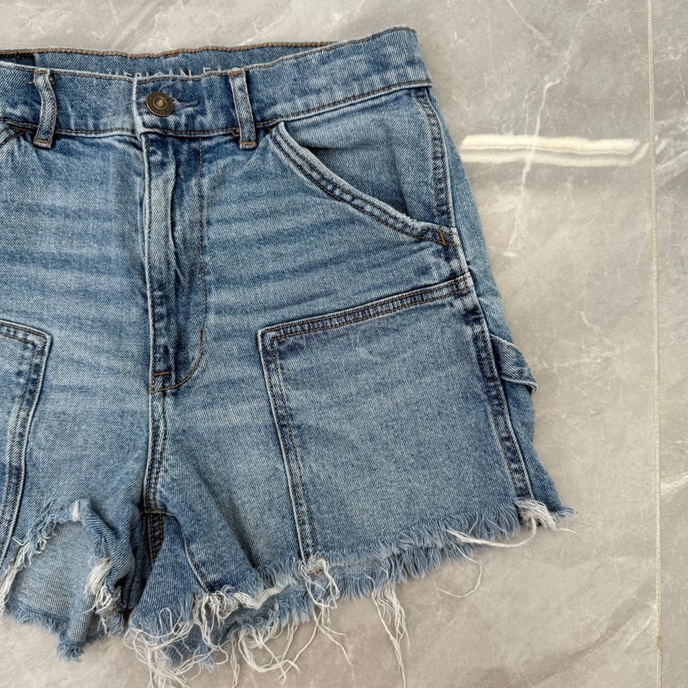 Women’s American Eagle Highest Rise 90s Boyfriend Jean Shorts Raw Hem Size 6 - Picture 2 of 15
